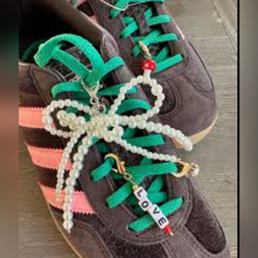 PIPER K New In Package Pearl Shoe Charms